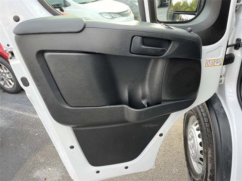 New 2026 RAM ProMaster 3500 w/ Premium Convenience Group image 18