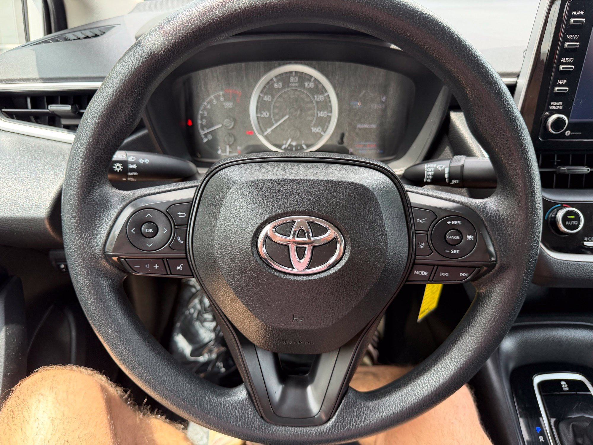 Used 2021 Toyota Corolla LE FWD image 16