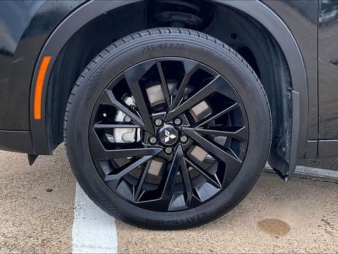 Used 2023 Mitsubishi Outlander SE Black Edition FWD image 8