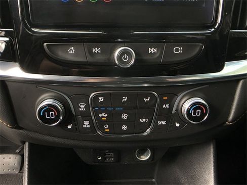 Certified 2021 Chevrolet Traverse RS image 27