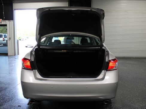 Used 2010 Lexus ES 350 FWD image 34