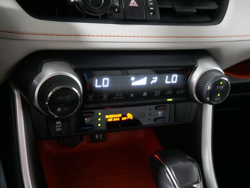 Used 2019 Toyota RAV4 Adventure w/ Cold Weather Package AWD/4WD image 23