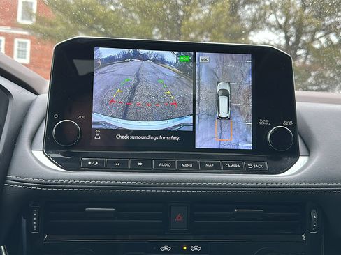 Certified 2023 Nissan Rogue SL w/ SL Premium Package image 19