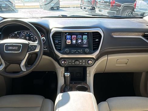 Used 2019 GMC Acadia Denali w/ Technology Package image 10