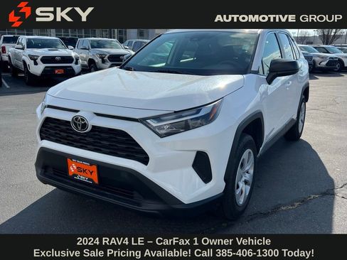 Used 2024 Toyota RAV4 LE image 2