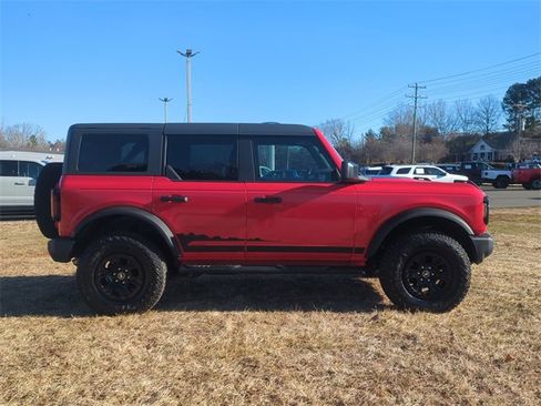 Used 2022 Ford Bronco Wildtrak image 14