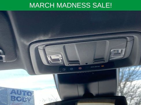 Used 2023 Chevrolet Silverado 1500 LT image 16