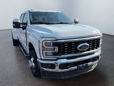 Used 2023 Ford F350 Lariat AWD/4WD image 7