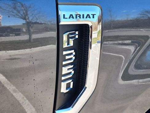 Used 2019 Ford F350 Lariat w/ Lariat Ultimate Package image 6