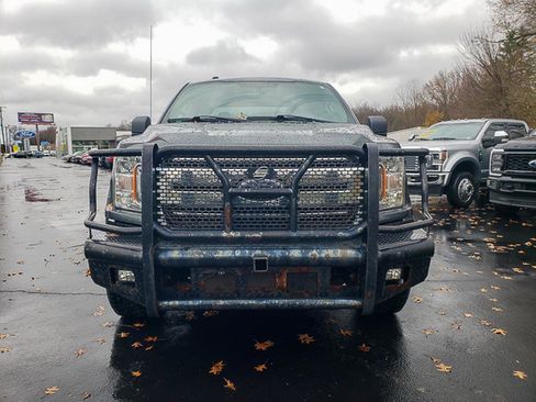 Used 2018 Ford F150 XLT image 2
