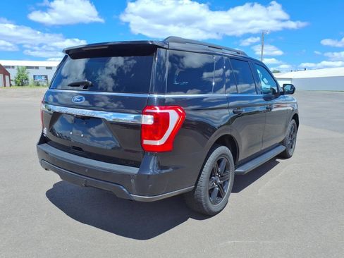 Used 2021 Ford Expedition XLT w/ Black Accent Package image 6