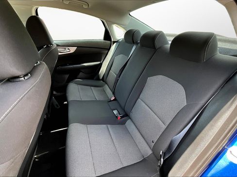 Used 2023 Kia Forte LXS image 17