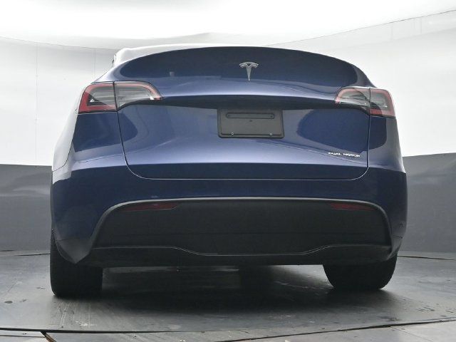 Used 2023 Tesla Model Y Long Range AWD/4WD image 30