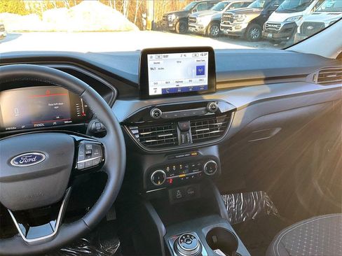 Used 2024 Ford Escape Active image 17