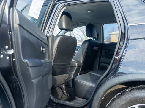 Used 2017 Mitsubishi Outlander Sport SEL image 25