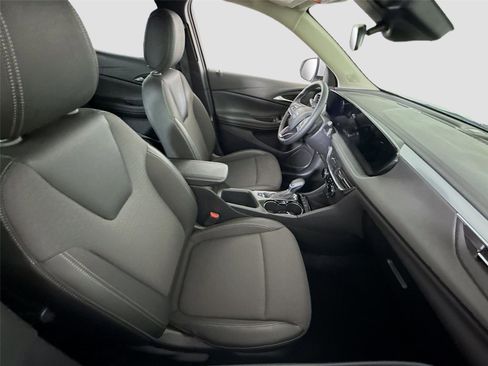 Used 2025 Buick Encore GX Preferred image 18