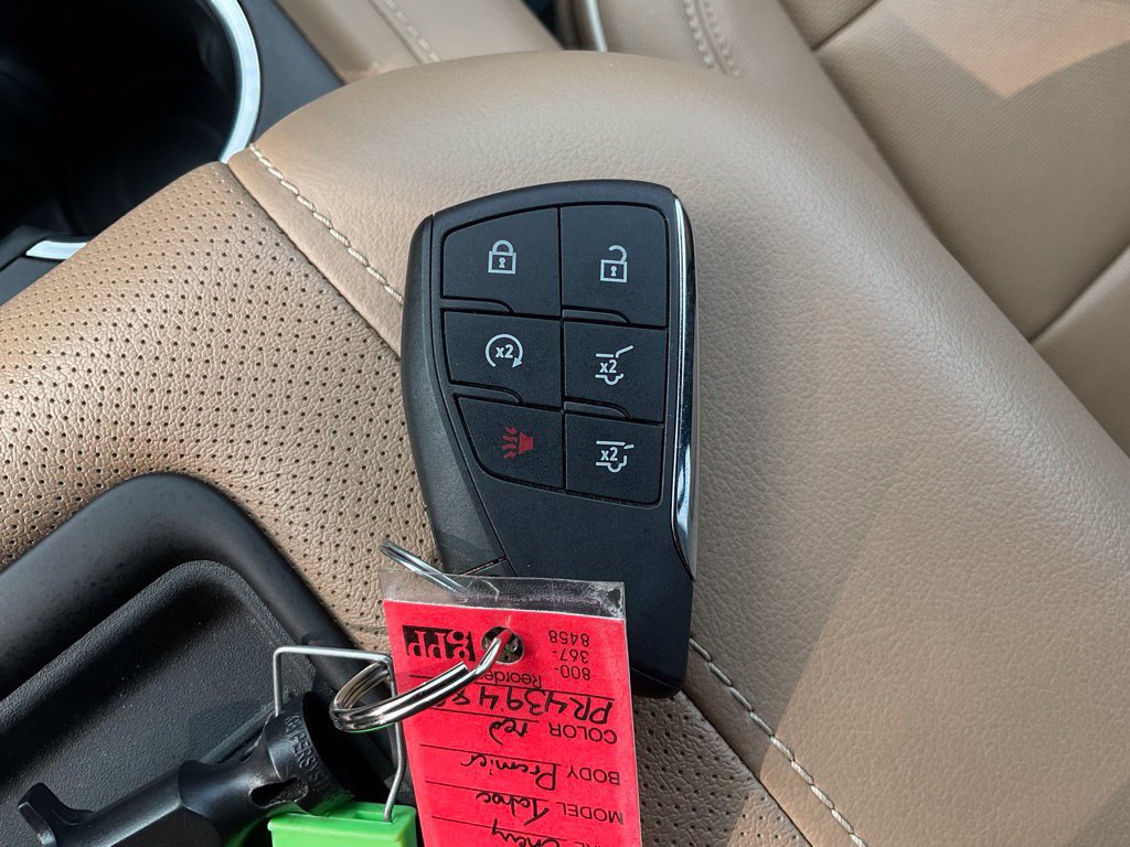 Used 2023 Chevrolet Tahoe Premier AWD/4WD image 29