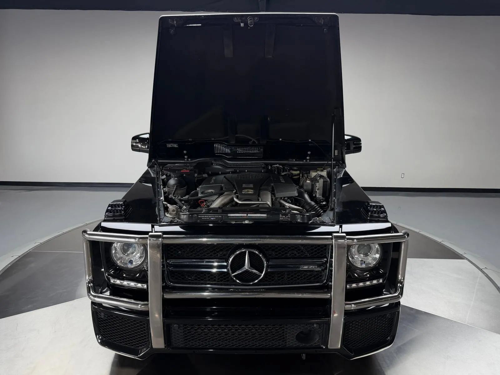 Used 2015 Mercedes-Benz G 63 AMG 4MATIC image 13