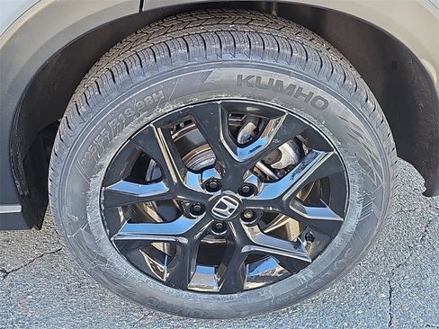 Certified 2024 Honda HR-V Sport image 8