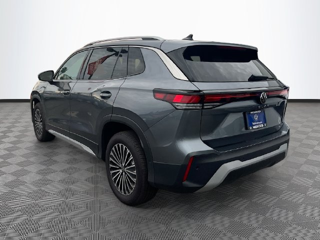 New 2025 Volkswagen Tiguan S AWD/4WD image 5