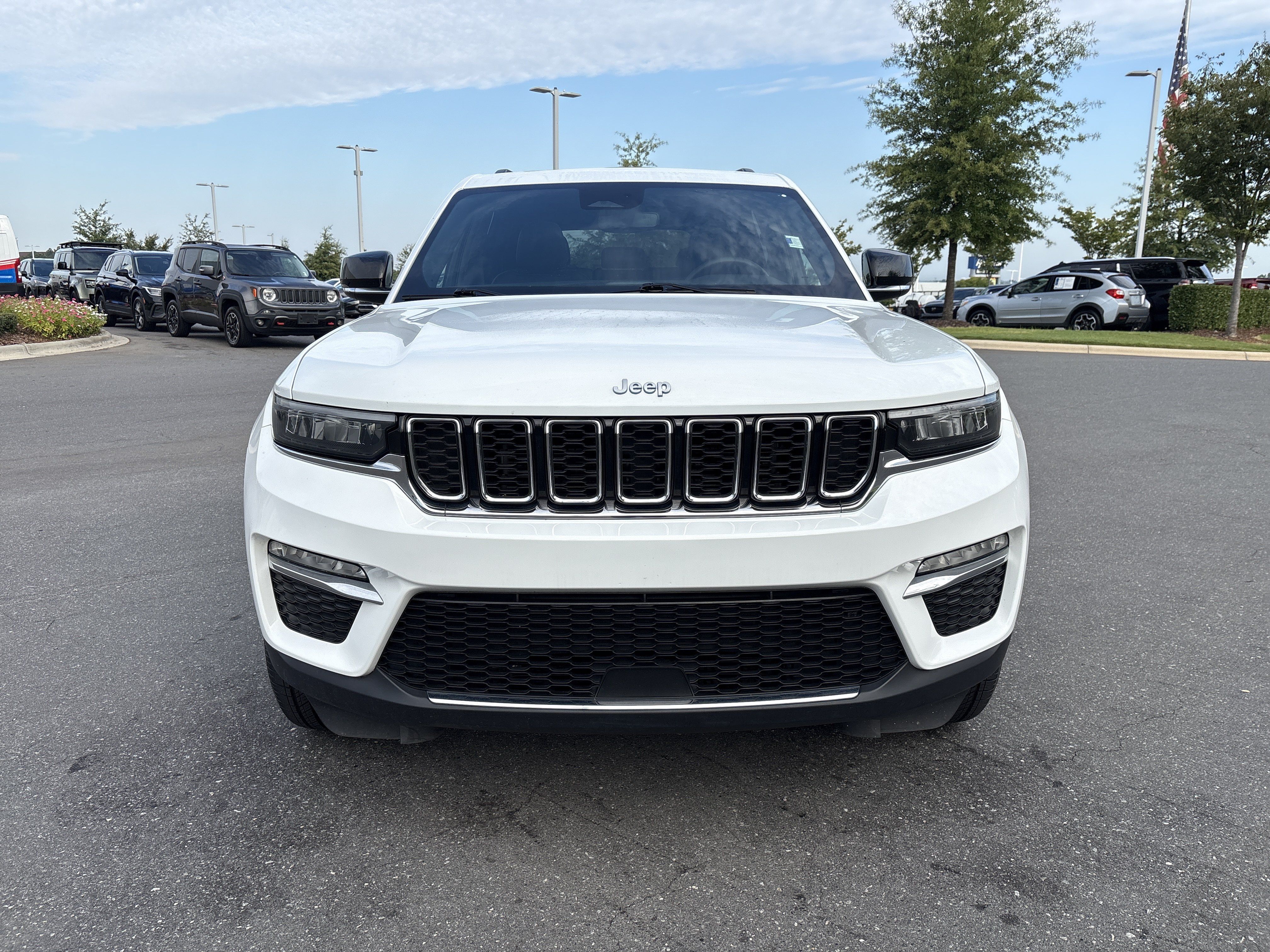 Used 2024 Jeep Grand Cherokee Limited 4xe AWD/4WD image 3