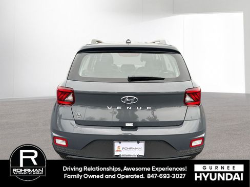 New 2026 Hyundai Venue SEL image 8