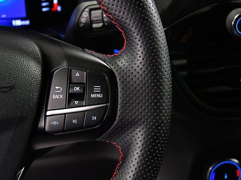 Used 2023 Ford Escape ST-Line image 19