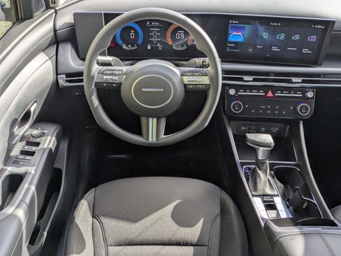 New 2026 Hyundai Tucson SEL image 18