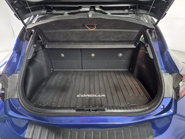 Certified 2025 Toyota Corolla XSE FWD image 13