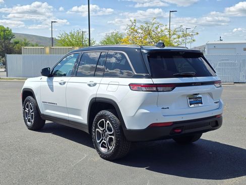 Used 2022 Jeep Grand Cherokee Trailhawk w/ ADV Protech Group II image 4