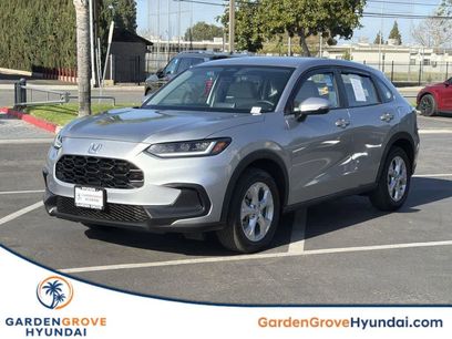 Used 2025 Honda HR-V LX
