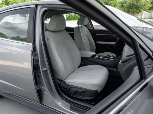 Used 2023 Hyundai Sonata SE FWD image 40