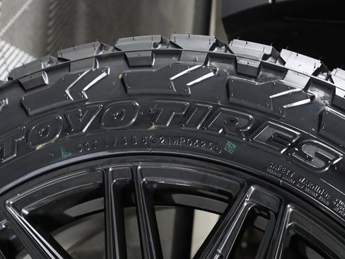 Used 2024 Toyota Land Cruiser image 45