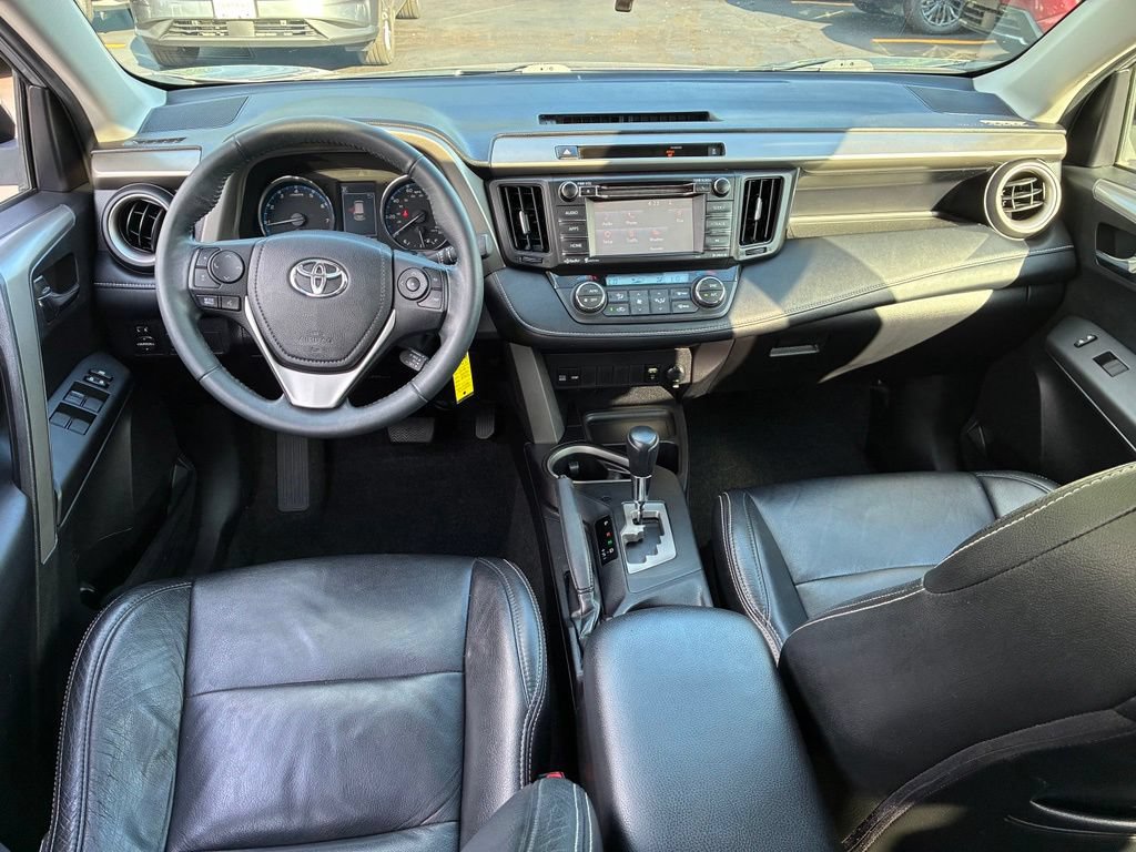 Used 2016 Toyota RAV4 XLE AWD/4WD image 29