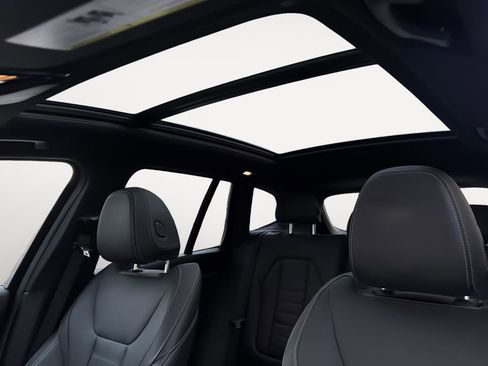 Used 2022 BMW X3 xDrive30i w/ Premium Package image 19