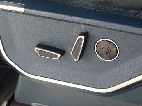 Used 2022 Ford F150 Limited image 25