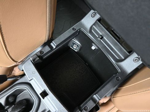 Used 2020 Jeep Gladiator Overland image 12