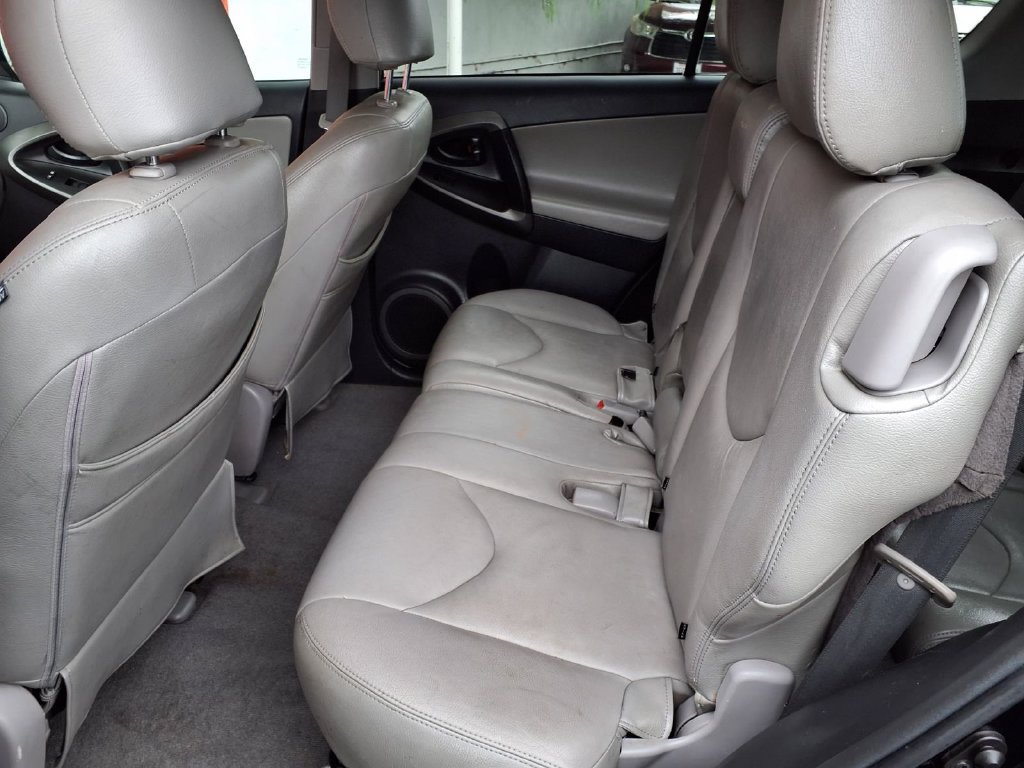 Used 2011 Toyota RAV4 2WD w/ Base L4 Extra Value Pkg image 10