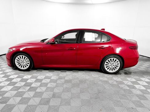 Used 2022 Alfa Romeo Giulia Sprint image 4