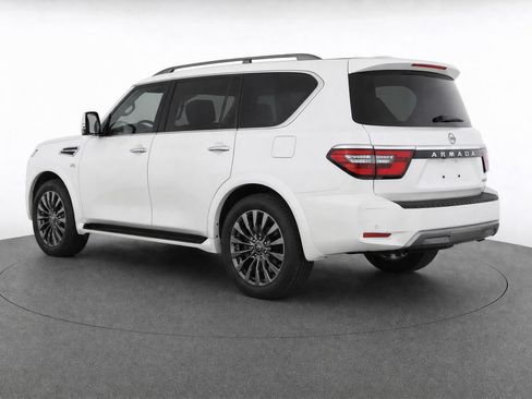 Used 2021 Nissan Armada Platinum w/ Captain's Chairs Package RWD image 32