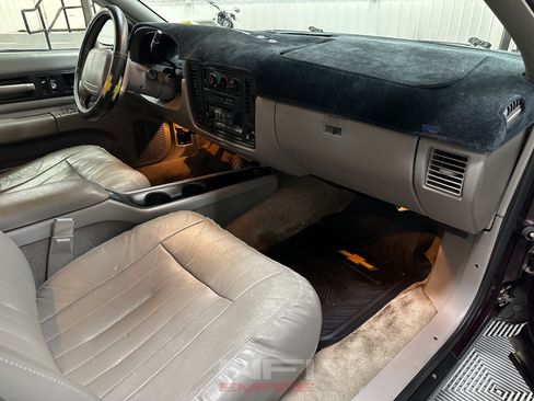 Used 1995 Chevrolet Impala SS RWD image 37