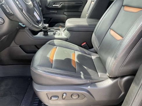 Used 2023 GMC Sierra 1500 AT4 w/ AT4 Premium Package AWD/4WD image 14
