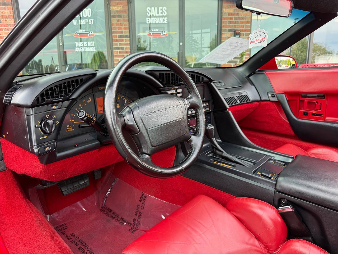 Used 1992 Chevrolet Corvette Coupe RWD image 18
