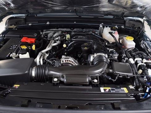 Used 2024 Jeep Wrangler Rubicon w/ Safety Group image 35