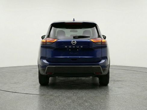 Used 2025 Nissan Rogue SV image 7