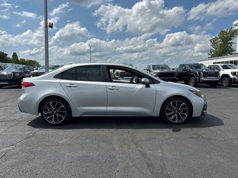 Used 2022 Toyota Corolla SE FWD image 6