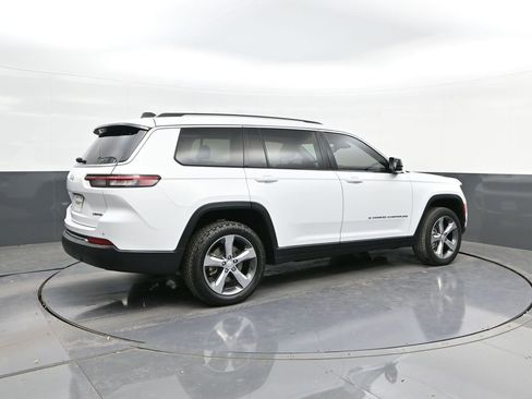 Used 2022 Jeep Grand Cherokee L Limited image 15
