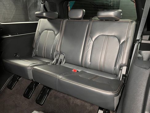 Used 2023 Ford Expedition Max Platinum AWD/4WD image 18