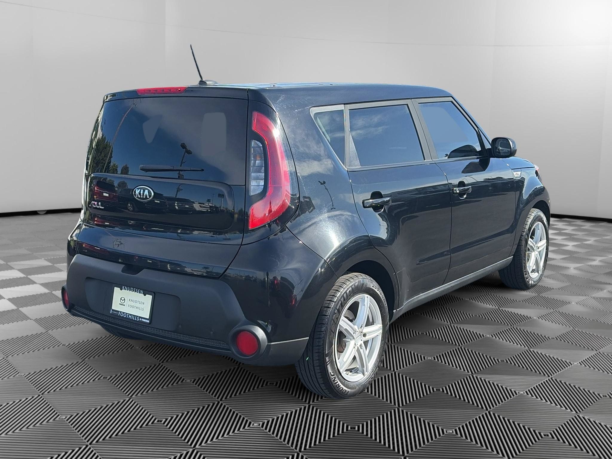 Used 2016 Kia Soul FWD image 7