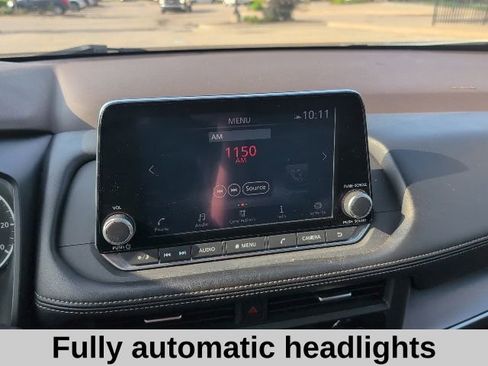 Used 2023 Nissan Rogue SV AWD/4WD image 7